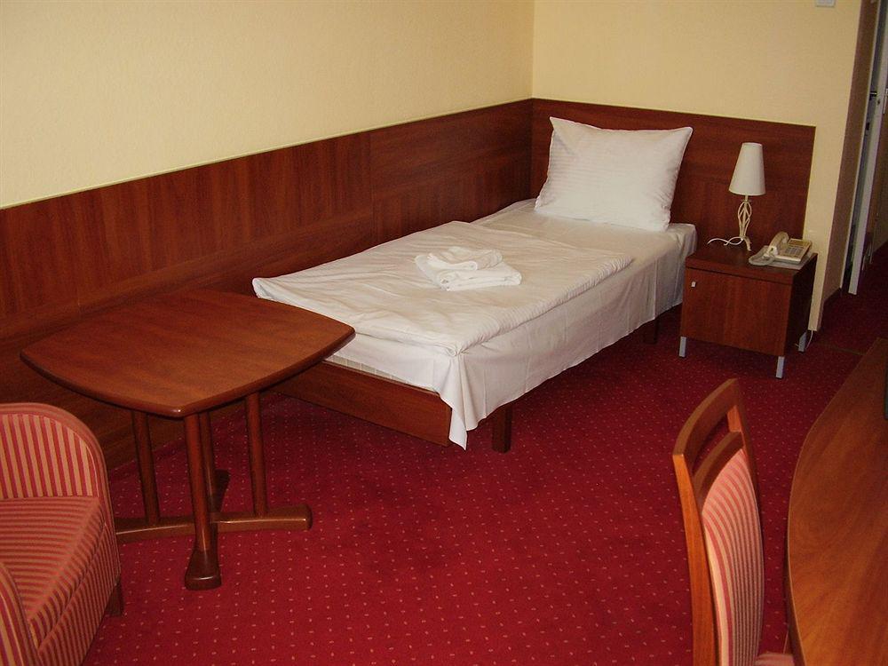 Hotel Estergon Oda fotoğraf